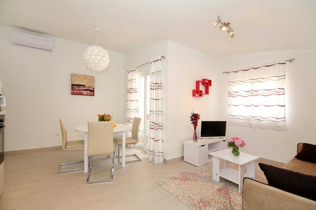 Panorama Holidays Apartment *