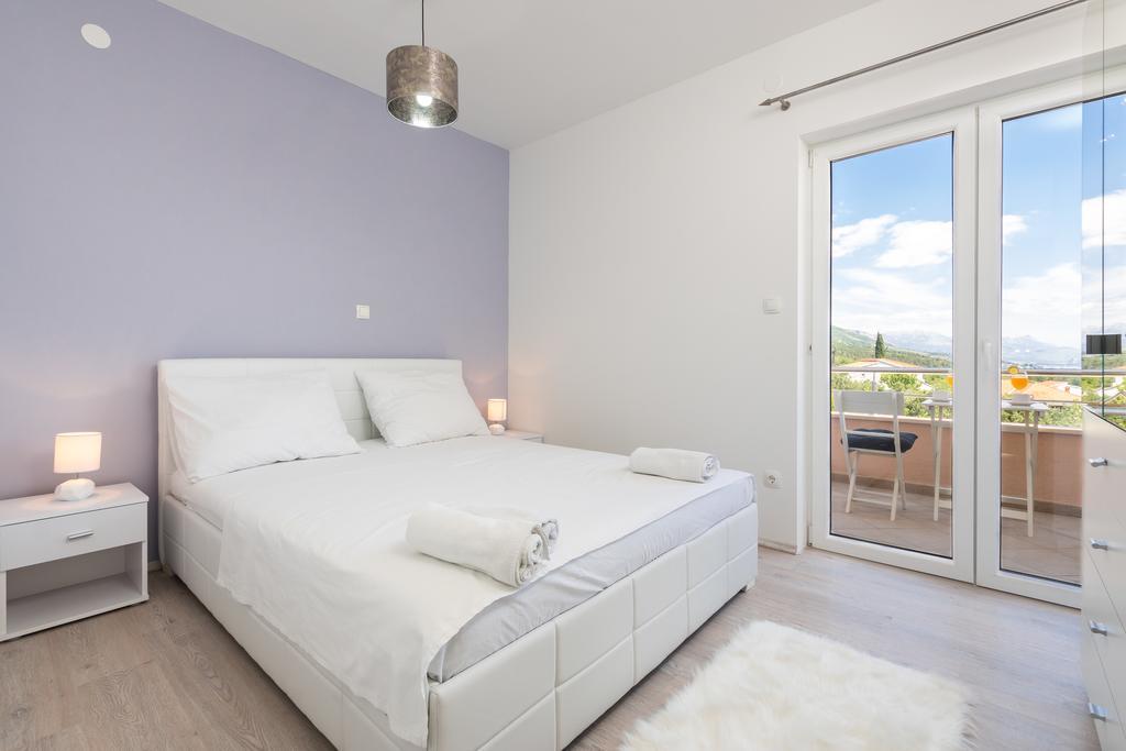 Panorama Holidays Apartment *