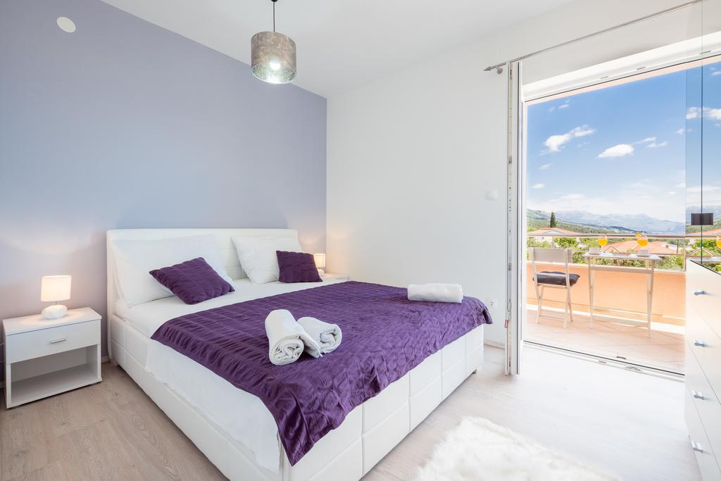 Panorama Holidays Apartment Kastel Stari