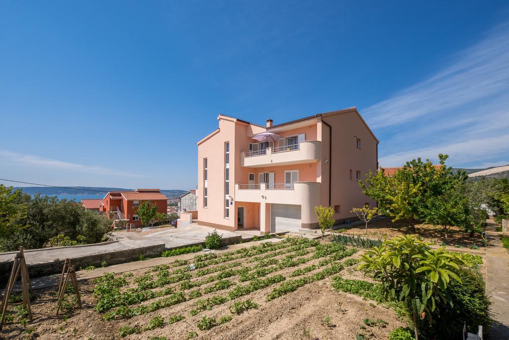 Panorama Holidays Apartment *