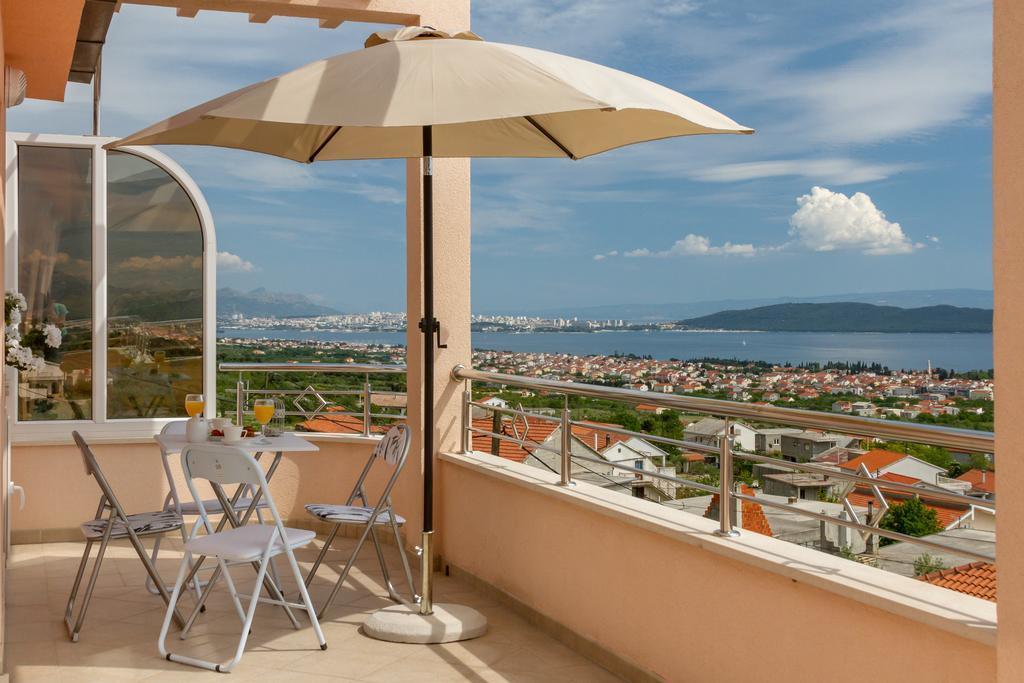 Panorama Holidays * Kastel Stari